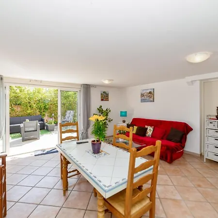 Maison Charmante A Sur Tech Avec Vue Sur La Montagne