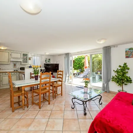 Maison Charmante A Sur Tech Avec Vue Sur La Montagne *